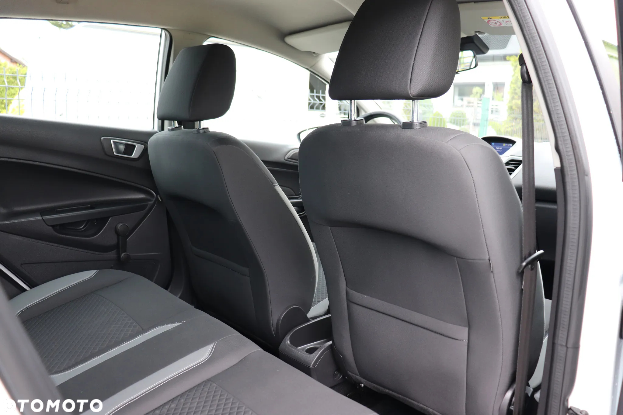 Ford Fiesta 1.0 EcoBoost Champions Edition - 14