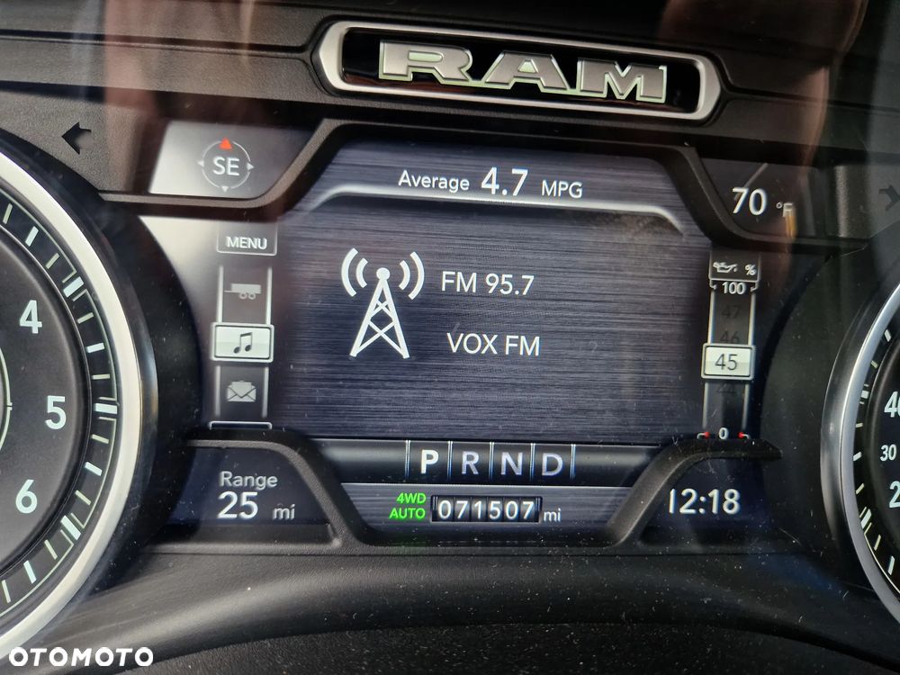 RAM 1500 5.7 Quad Cab Laramie - 17