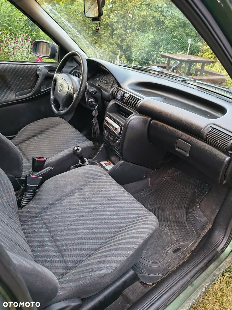 Opel Astra - 5