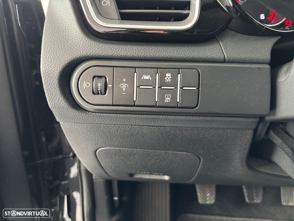 Kia Ceed SW 1.6 CRDi MHEV Dynamic - 20