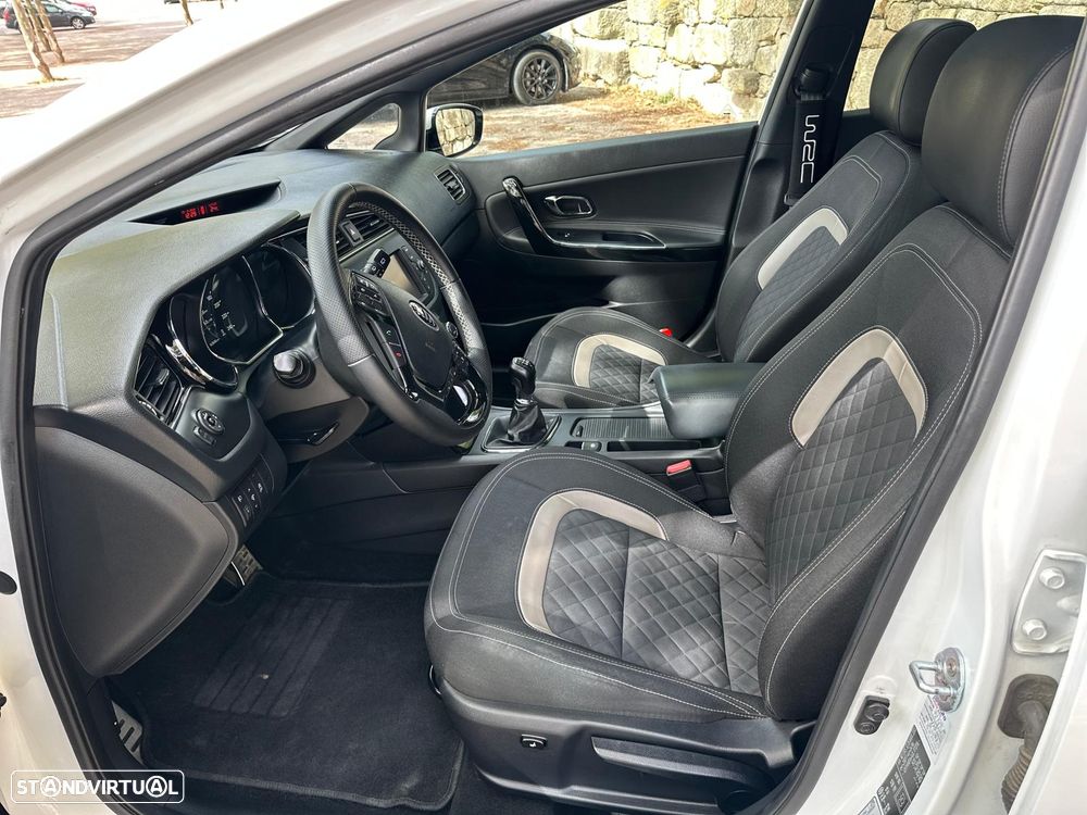 Kia Ceed SW 1.6 CRDi GT Line - 12