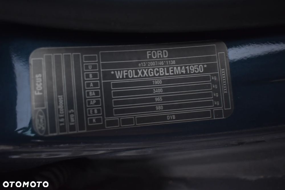 Ford Focus 1.6 EcoBoost Titanium - 27