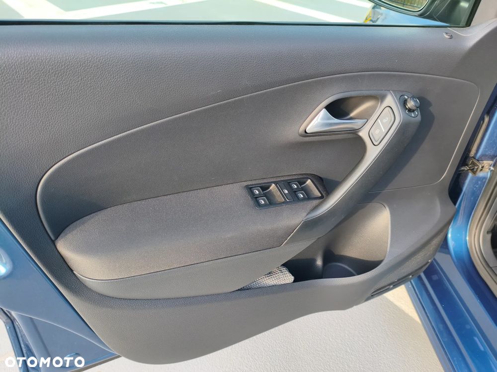 Volkswagen Polo 1.0 (Blue Motion Technology) Comfortline - 13