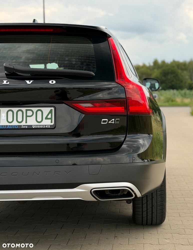 Volvo V90 Cross Country D4 AWD Geartronic Pro - 19