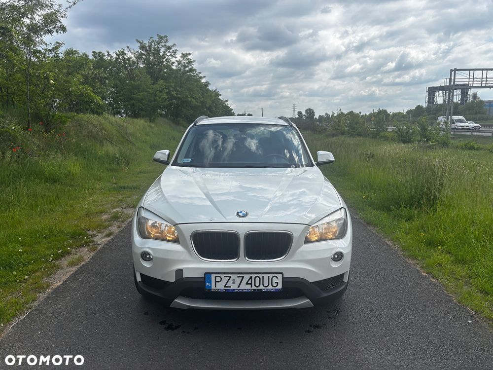 BMW X1 xDrive18d xLine - 12