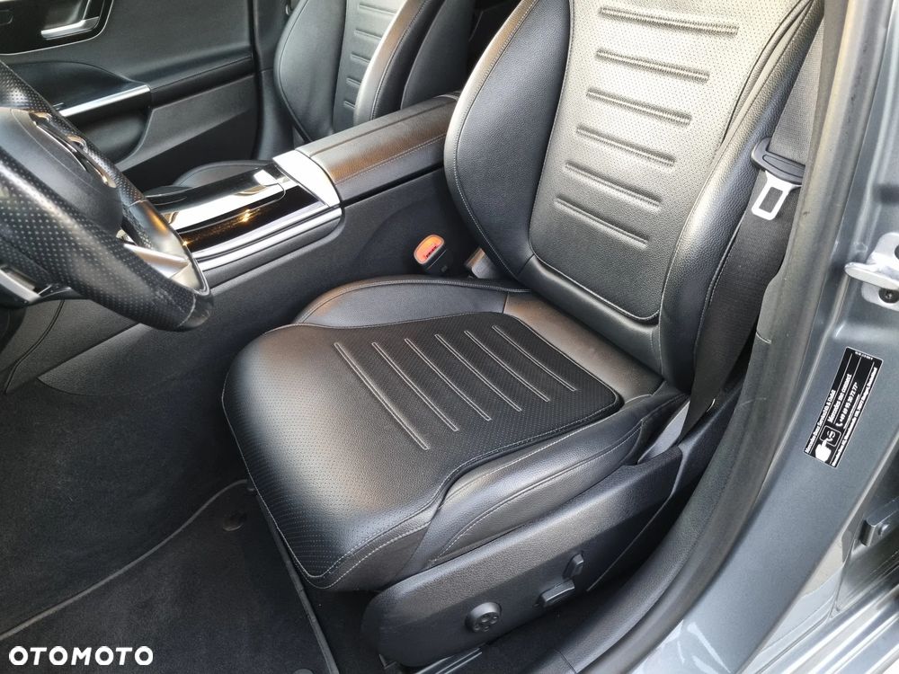 Mercedes-Benz Klasa C 300 e 9G-TRONIC AMG Line - 29