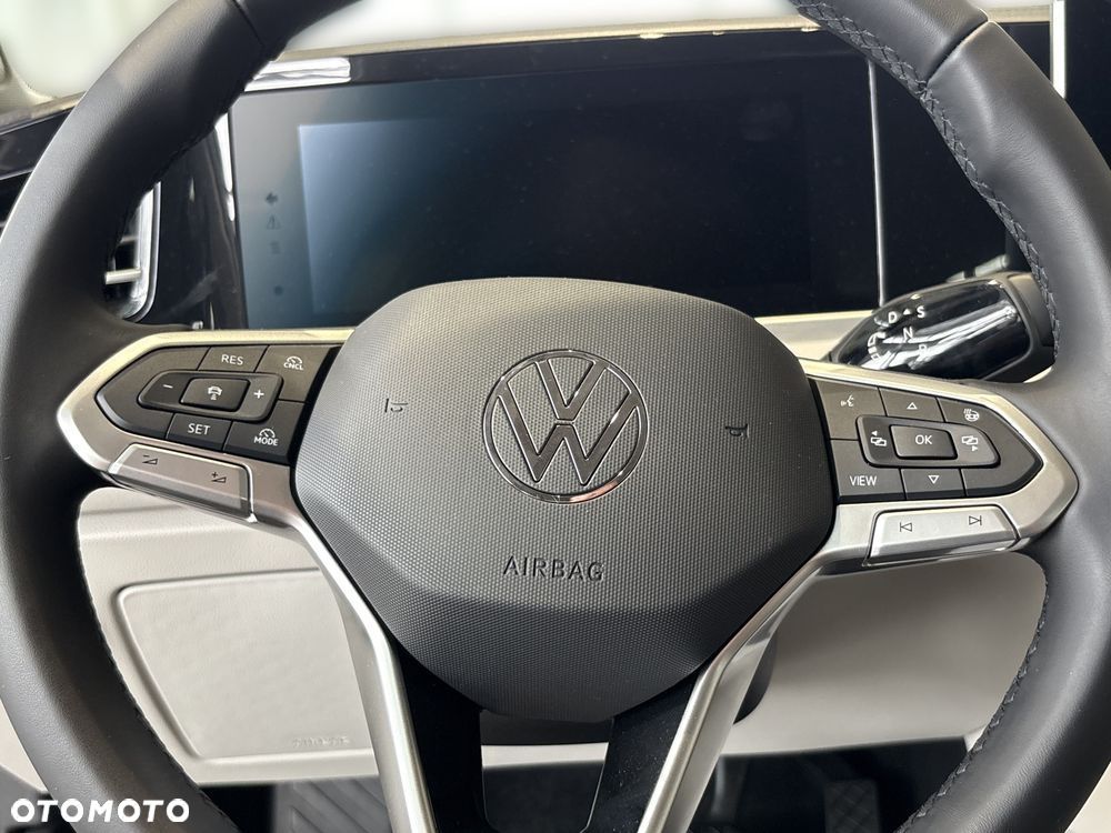 Volkswagen Passat - 14