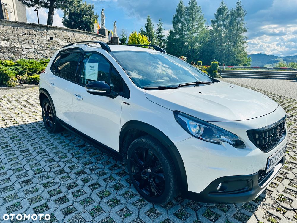 Peugeot 2008 1.2 Pure Tech GPF Allure S&S EAT6 - 22