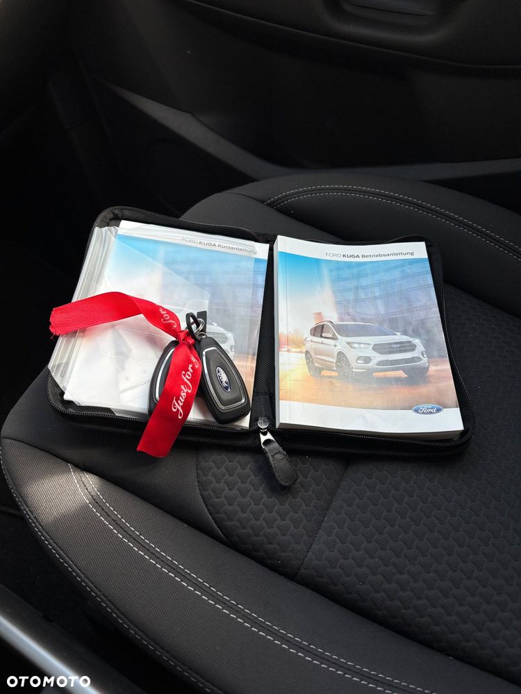 Ford Kuga 1.5 EcoBoost 2x4 Trend - 21