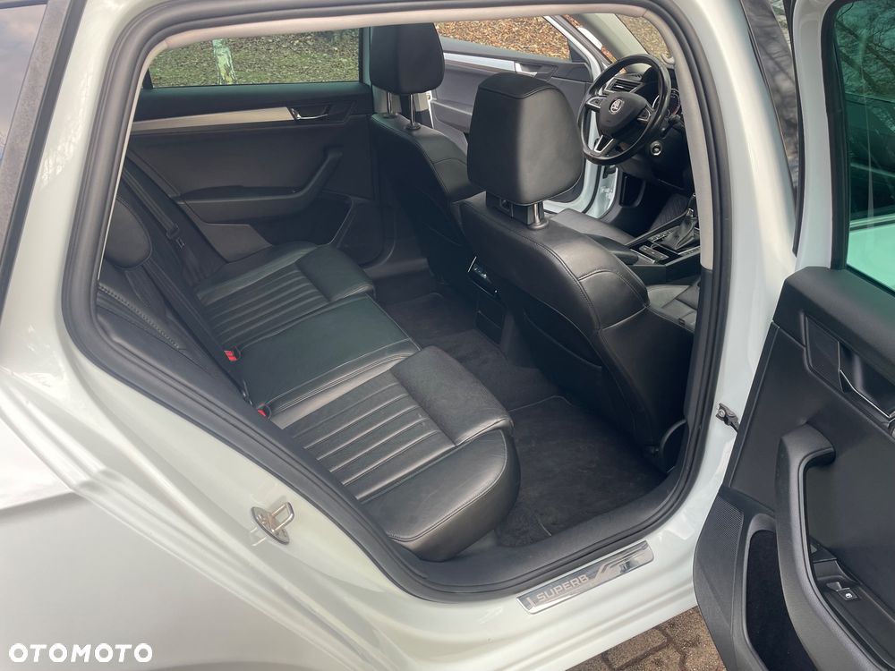 Skoda Superb 2.0 TDI Style DSG - 18