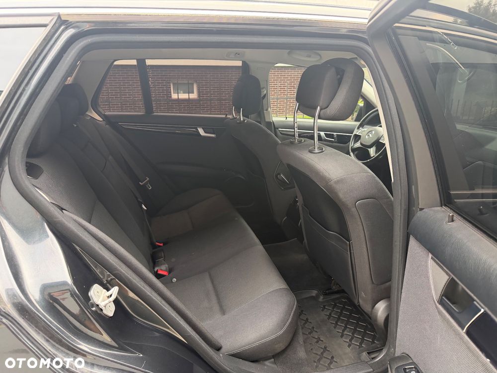 Mercedes-Benz Klasa C 200 (BlueEFFICIENCY) - 13
