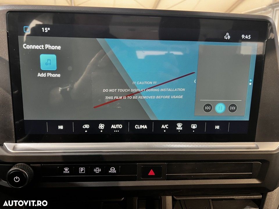 Volkswagen Caravelle - 18