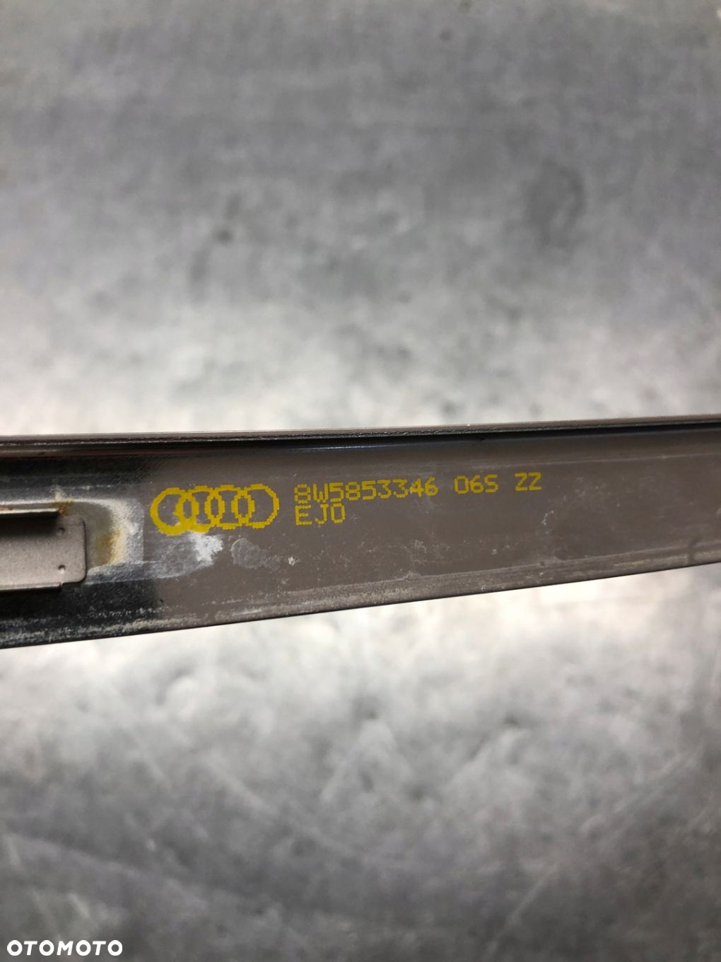 LISTWA KAROSERYJNA A4 B9 PRAWA TYLNA CHROM 8W5853346 06S - 4