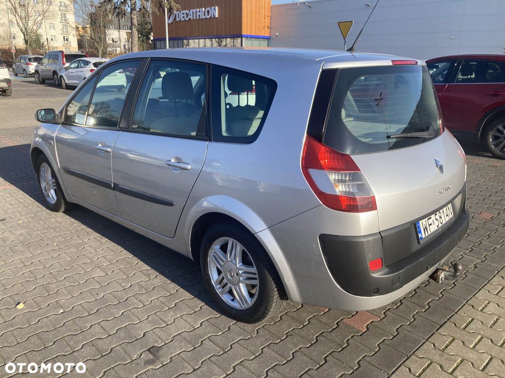 Renault Grand Scenic - 4