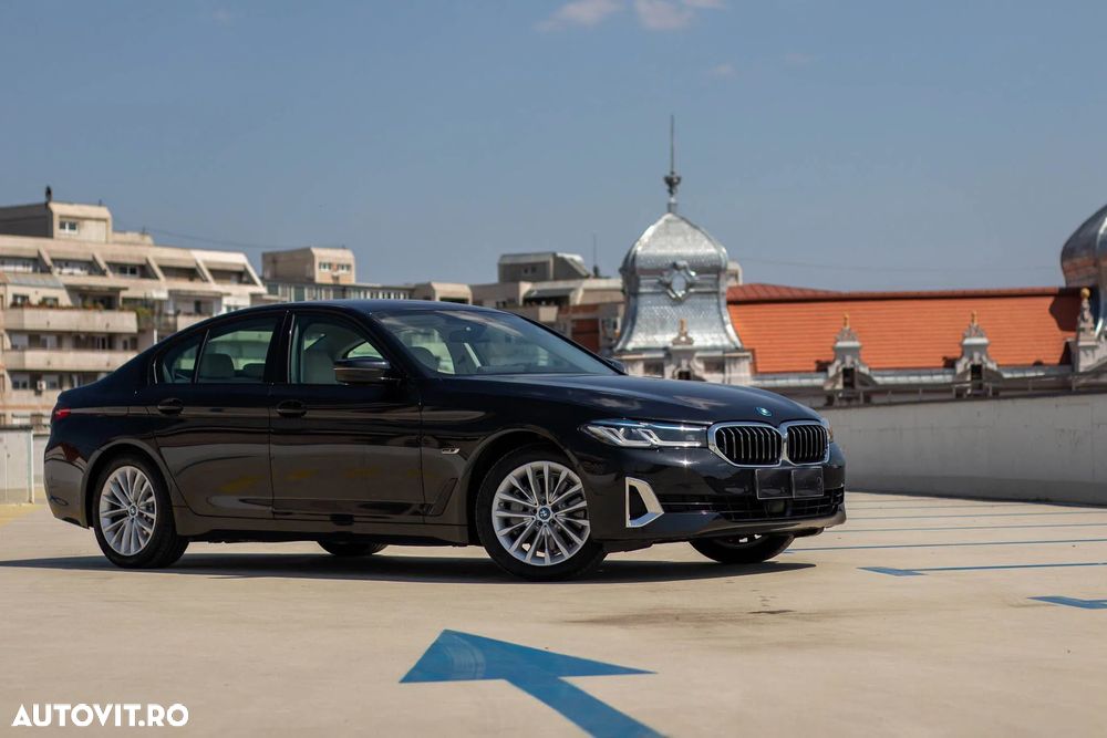 BMW Seria 5 530e xDrive Touring Aut. Luxury Line - 4