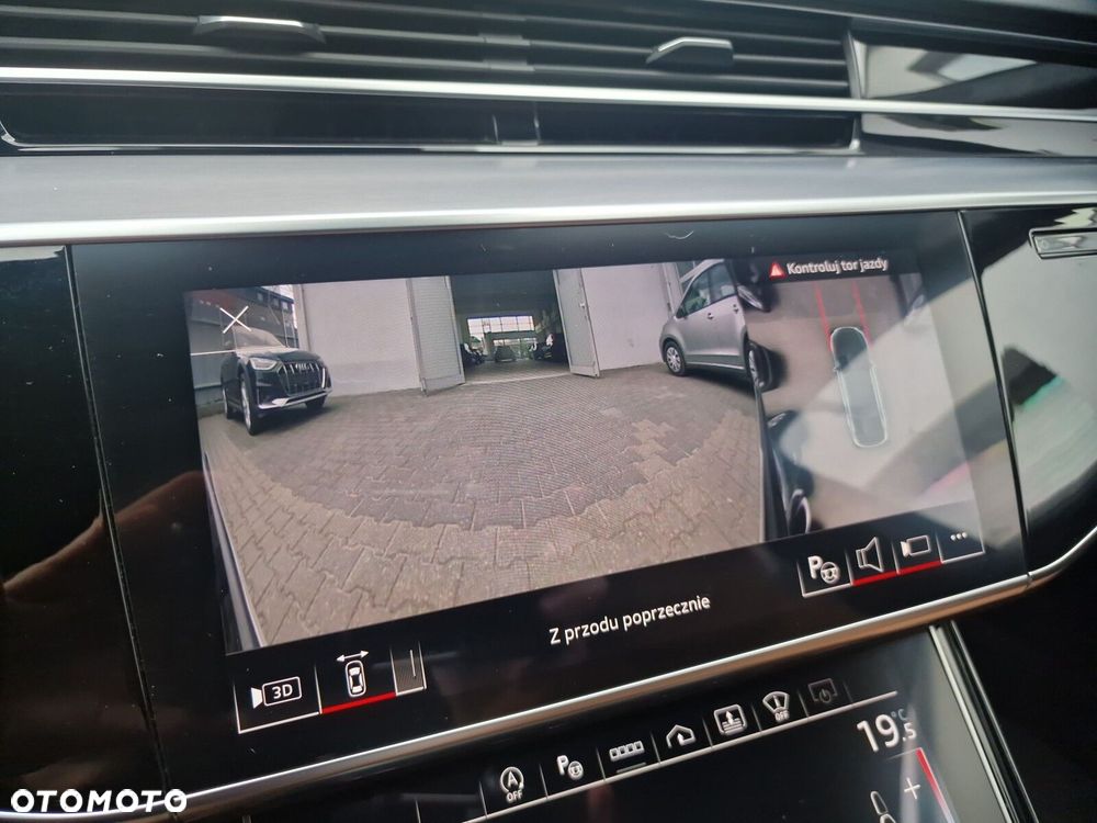 Audi A8 - 23