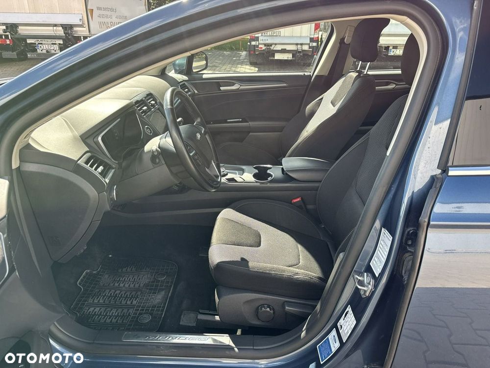 Ford Mondeo - 10
