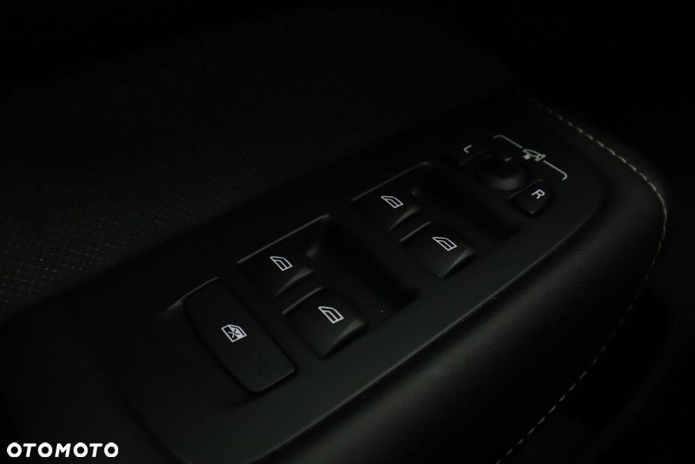 Volvo XC 60 - 18