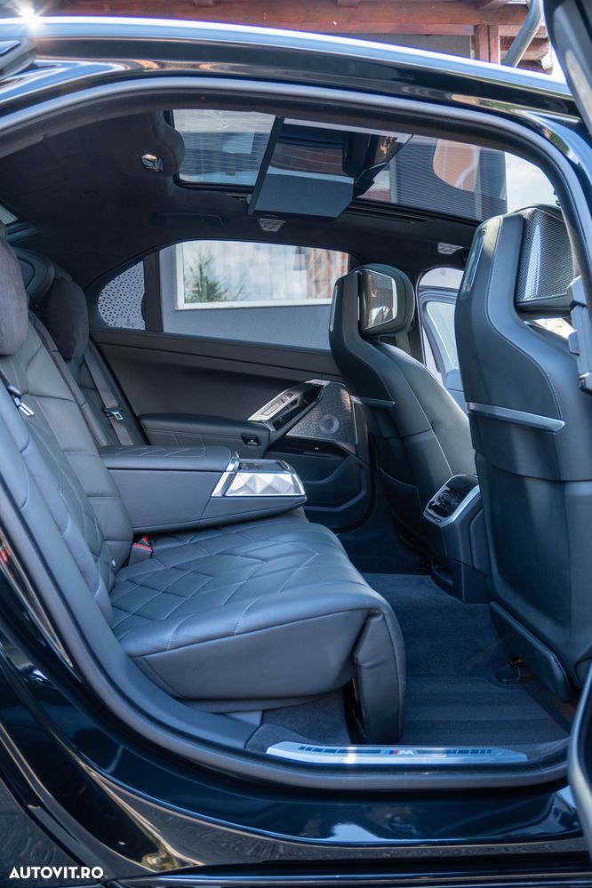 BMW Seria 7 - 13