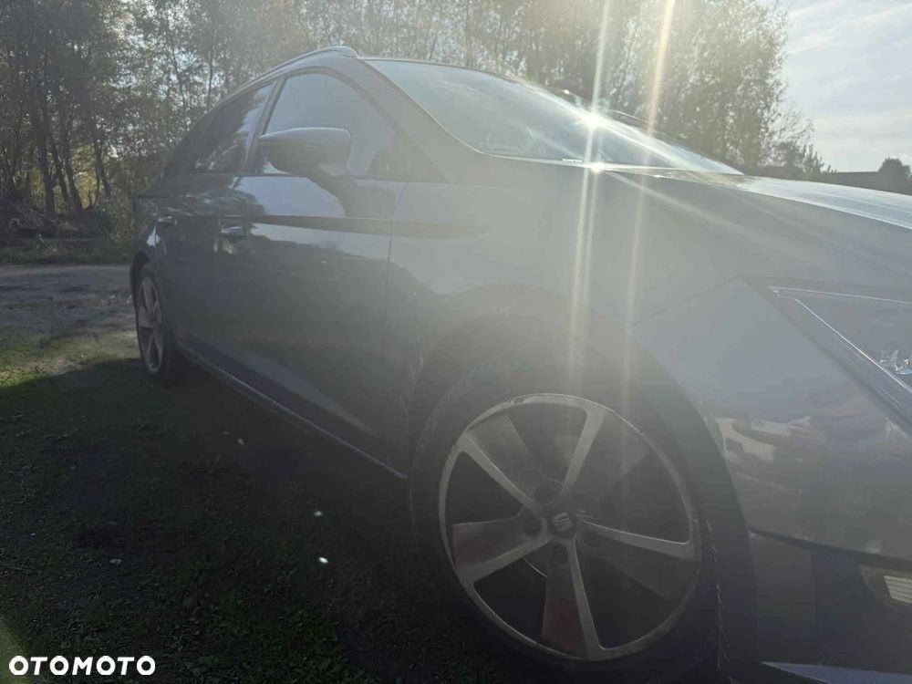 Seat Leon 1.4 TSI FR Black S&S - 4