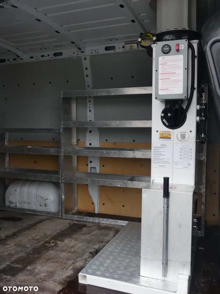 Renault MASTER / PODNOŚNIK KOSZOWY / ZWYŻKA 12M / - 18