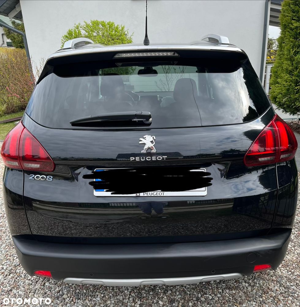 Peugeot 2008 1.2 Pure Tech Active S&S - 9