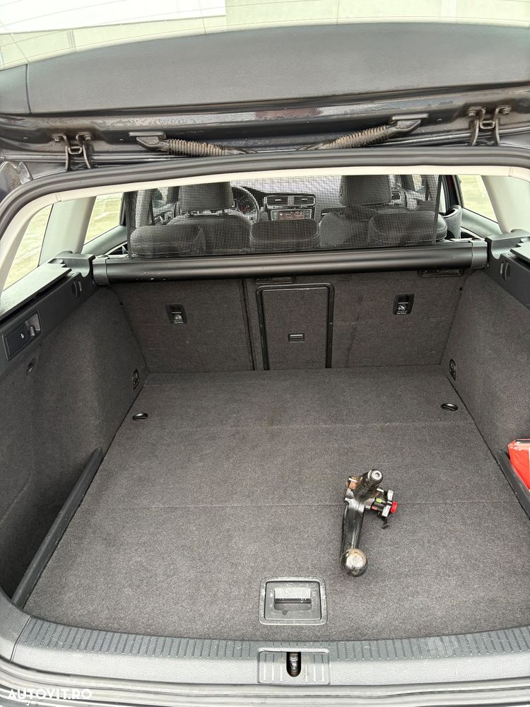 Volkswagen Golf 2.0 TDI (BlueMotion Technology) Comfortline - 13