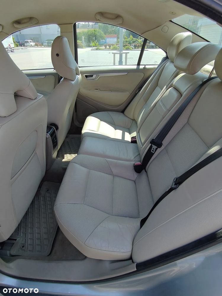 Volvo S60 - 20