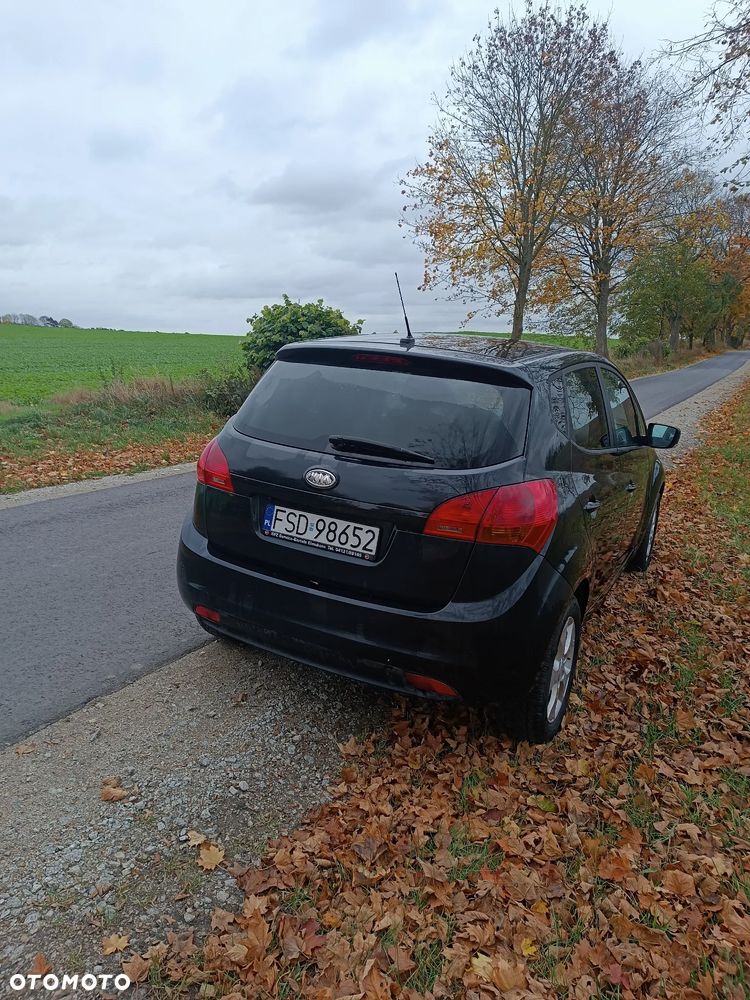 Kia Venga 1.4 CRDi S - 4