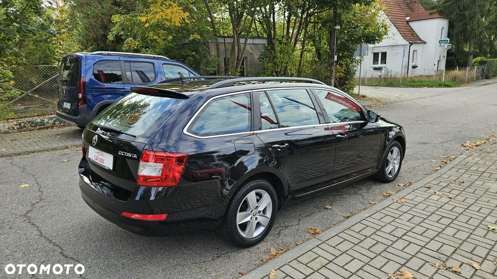 Skoda Octavia 1.6 TDI Ambiente DSG - 8