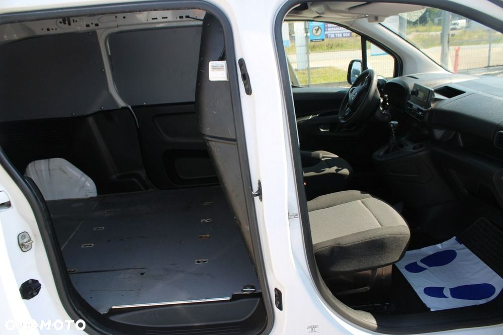 Opel Combo - 22