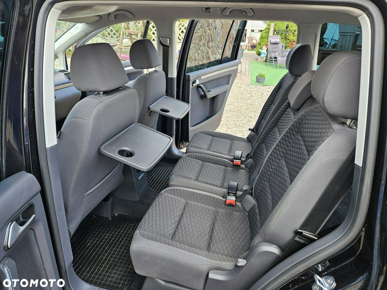 Volkswagen Touran - 9