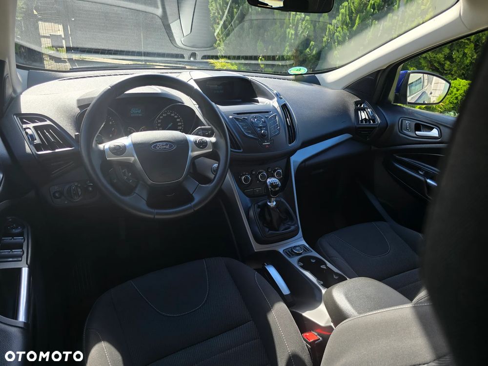 Ford Kuga 1.5 EcoBoost 2x4 Trend - 22