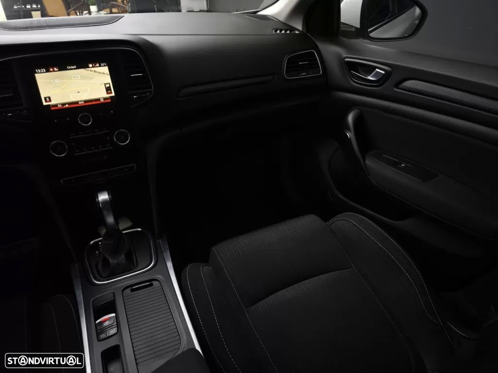 Renault Mégane Sport Tourer 1.5 Blue dCi Limited EDC - 26