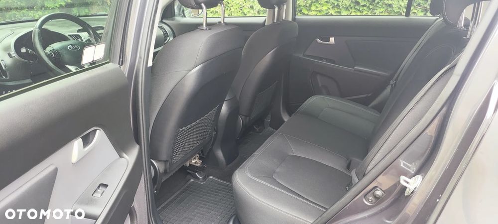 Kia Sportage 2.0 CRDI L AWD - 11