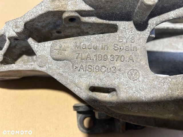 VW TRANSPORTER T5 T6 T6.1 2,0 TD ŁAPA SILNIKA MOCOWANIE 7LA199370A - 4