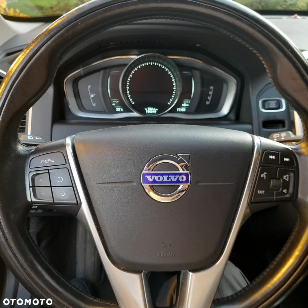 Volvo XC 60 - 6