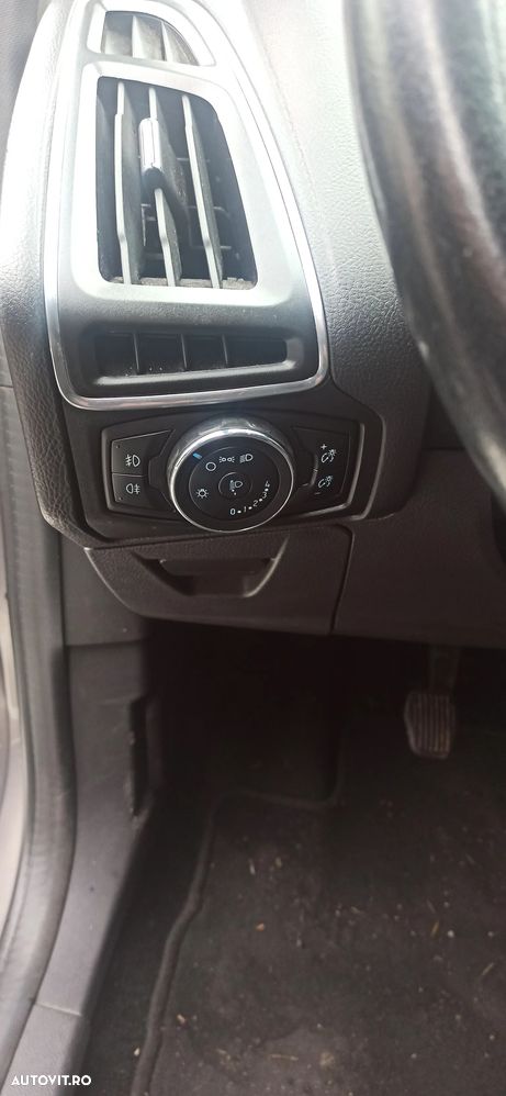 Ford Focus 1.0 EcoBoost Start Stop Sport - 37