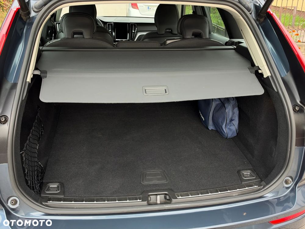 Volvo XC 60 B4 B Momentum Pro - 35