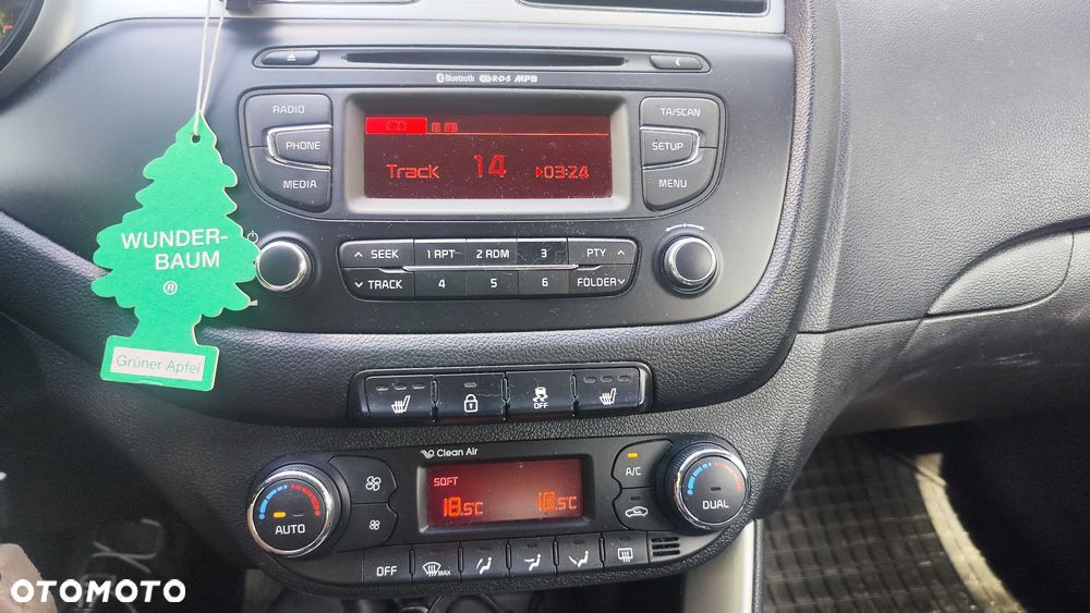 Kia Ceed - 9