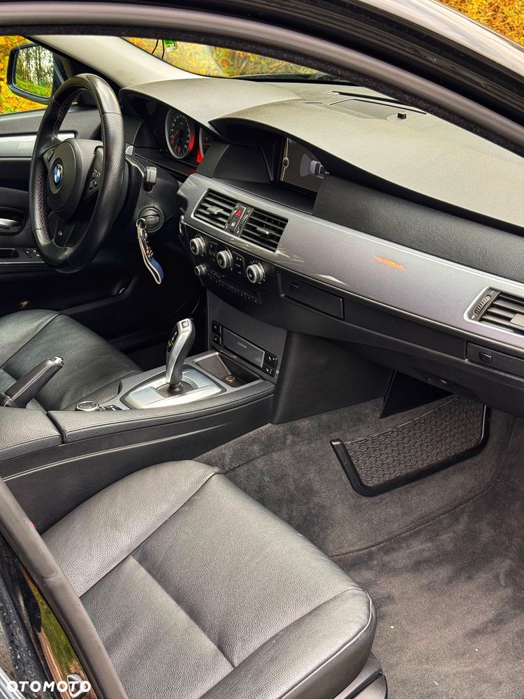 BMW Seria 5 530d Touring - 5