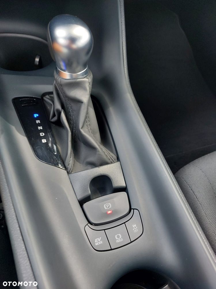 Toyota C-HR Business-Edition - 10