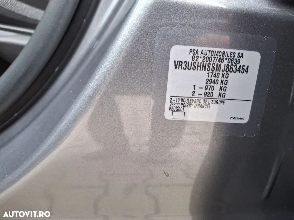 Peugeot 2008 PureTech 130 EAT8 Active Pack - 24