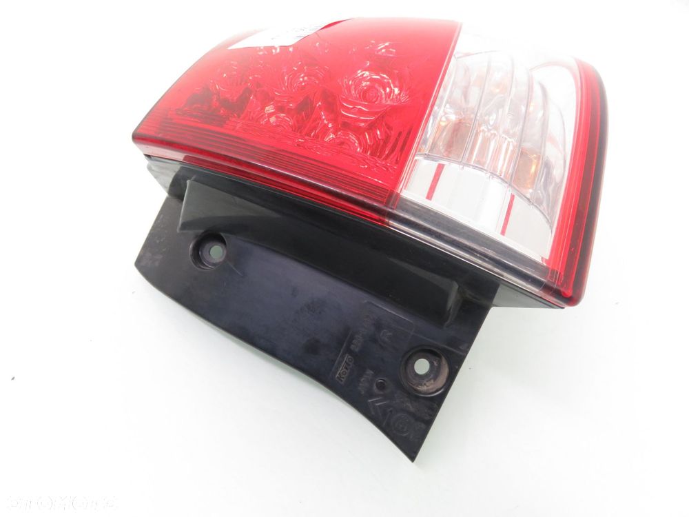 LAMPA PRAWA TYLNA CITROEN C-CROSSER 22087920 22087813 - 10