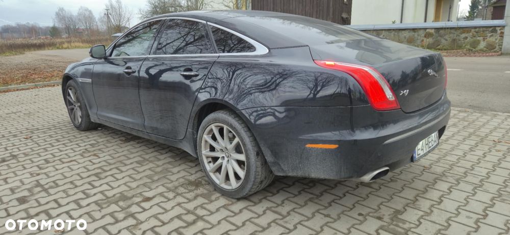 Jaguar XJ 3.0 D V6 Premium Luxury - 5