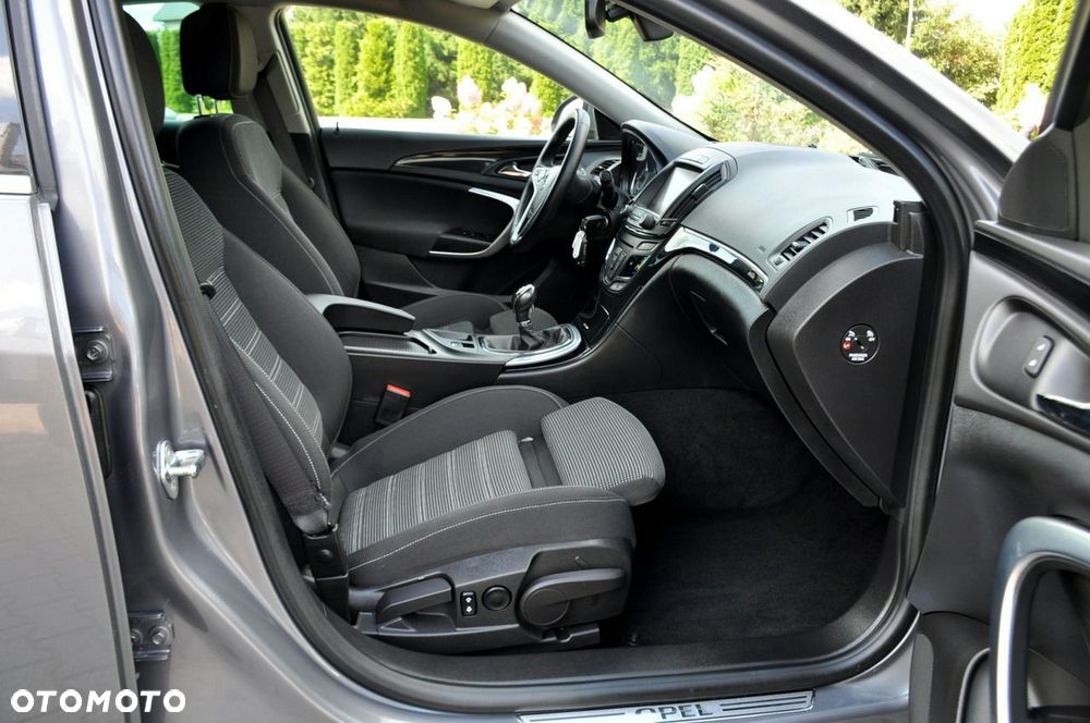 Opel Insignia - 17