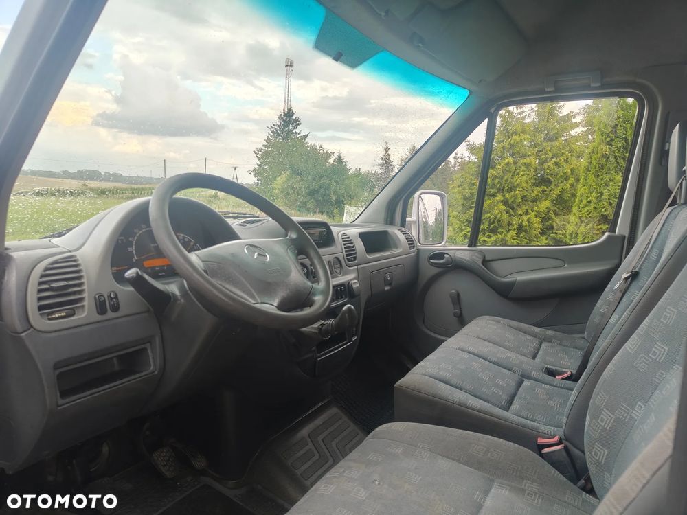 Mercedes-Benz Sprinter - 3