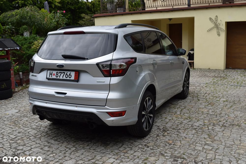 Ford Kuga 1.5 EcoBoost 2x4 ST-Line - 6