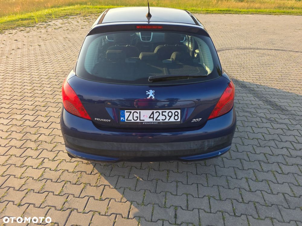 Peugeot 207 1.4 16V Presence - 6