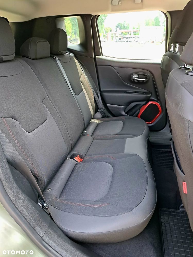 Jeep Renegade 2.0 MultiJet Trailhawk 4WD S&S - 25